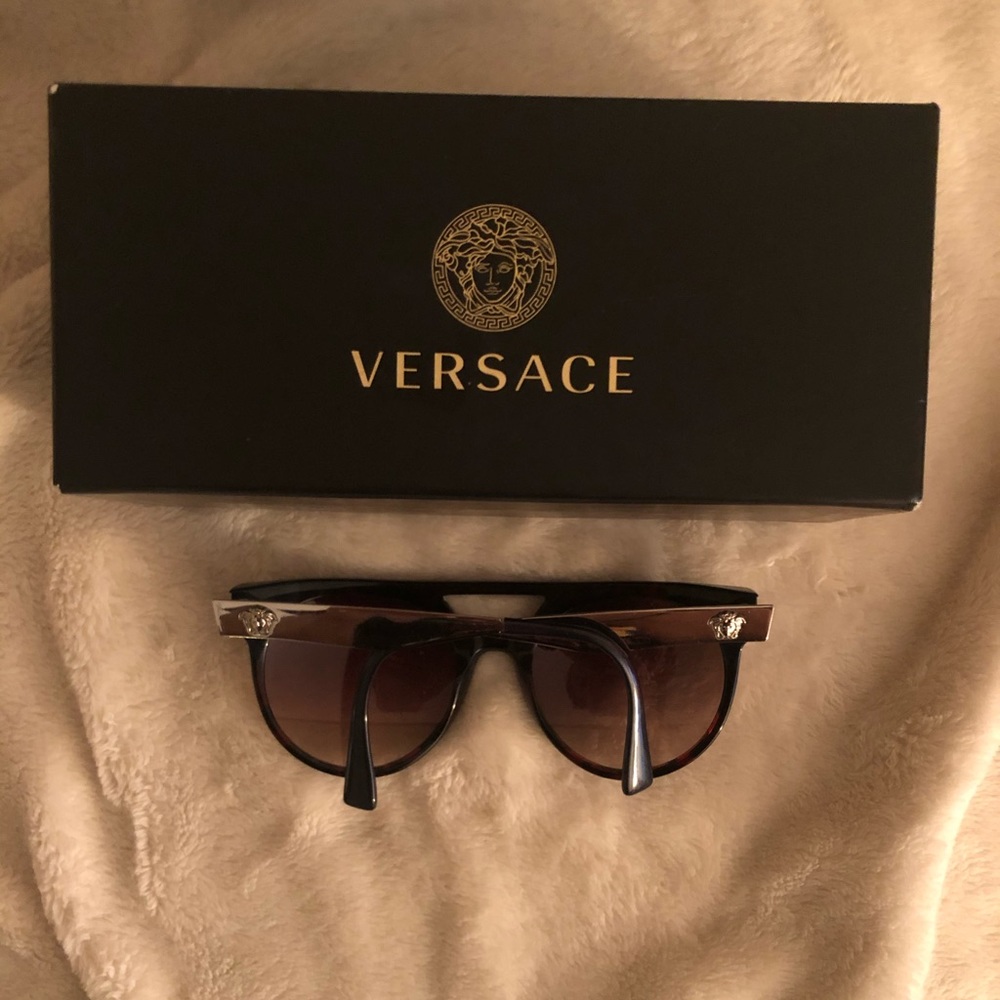 Versace Sunglasses - Picture 4 of 5